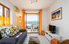One-Bedroom Apartment in Rabac